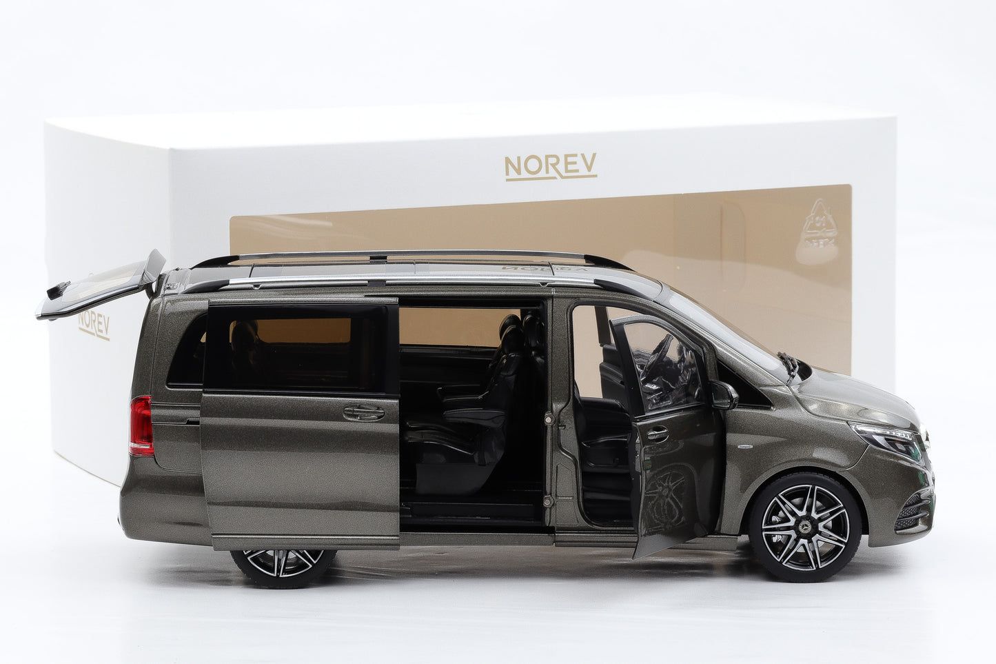 1:18 Norev Mercedes-Benz V-Class AMG-Line VAN iridium grey metallic 2018