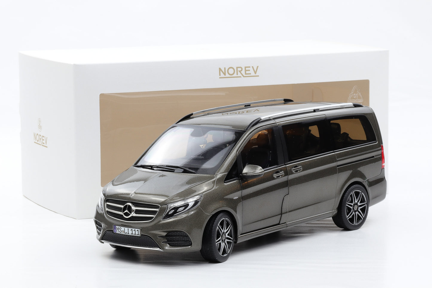 1:18 Norev Mercedes-Benz V-Class AMG-Line VAN iridium grey metallic 2018