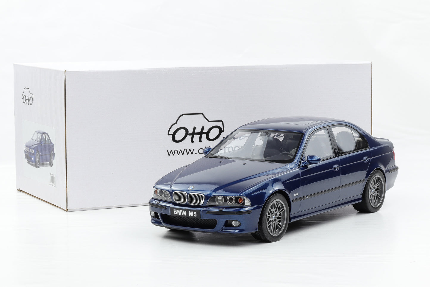 1:12 OTTO mobile G073 BMW M5 E39 Limousine Avus blue 1998 Resin