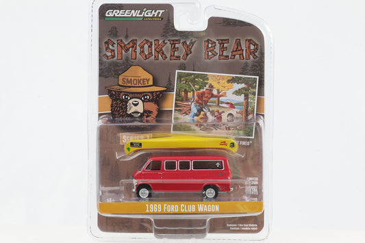 1:64 Greenlight Smokey Bear - 1969 Ford Club Wagon rot mit Kanu