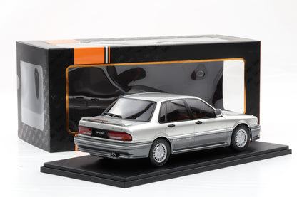 1:18 IXO Mitsubishi Galant VR-4 2.0DOHC RHD silber 1987 18CMC191