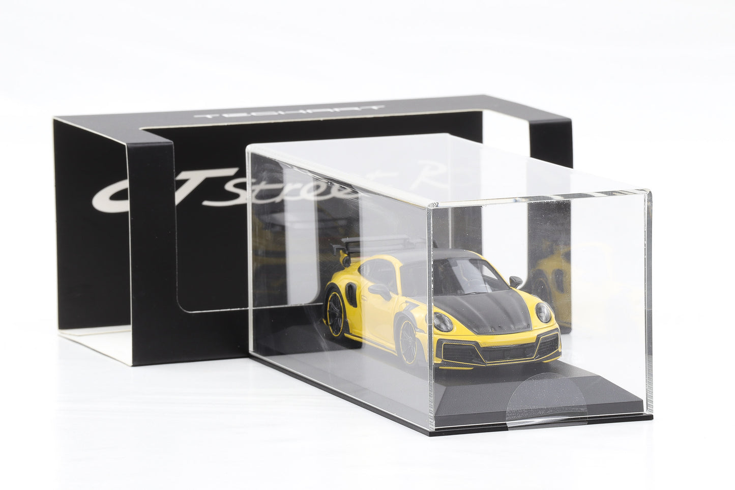 1:43 Techart Porsche 911 GTstreet R Basis 992 Turbo Racinggelb Dealer Resin