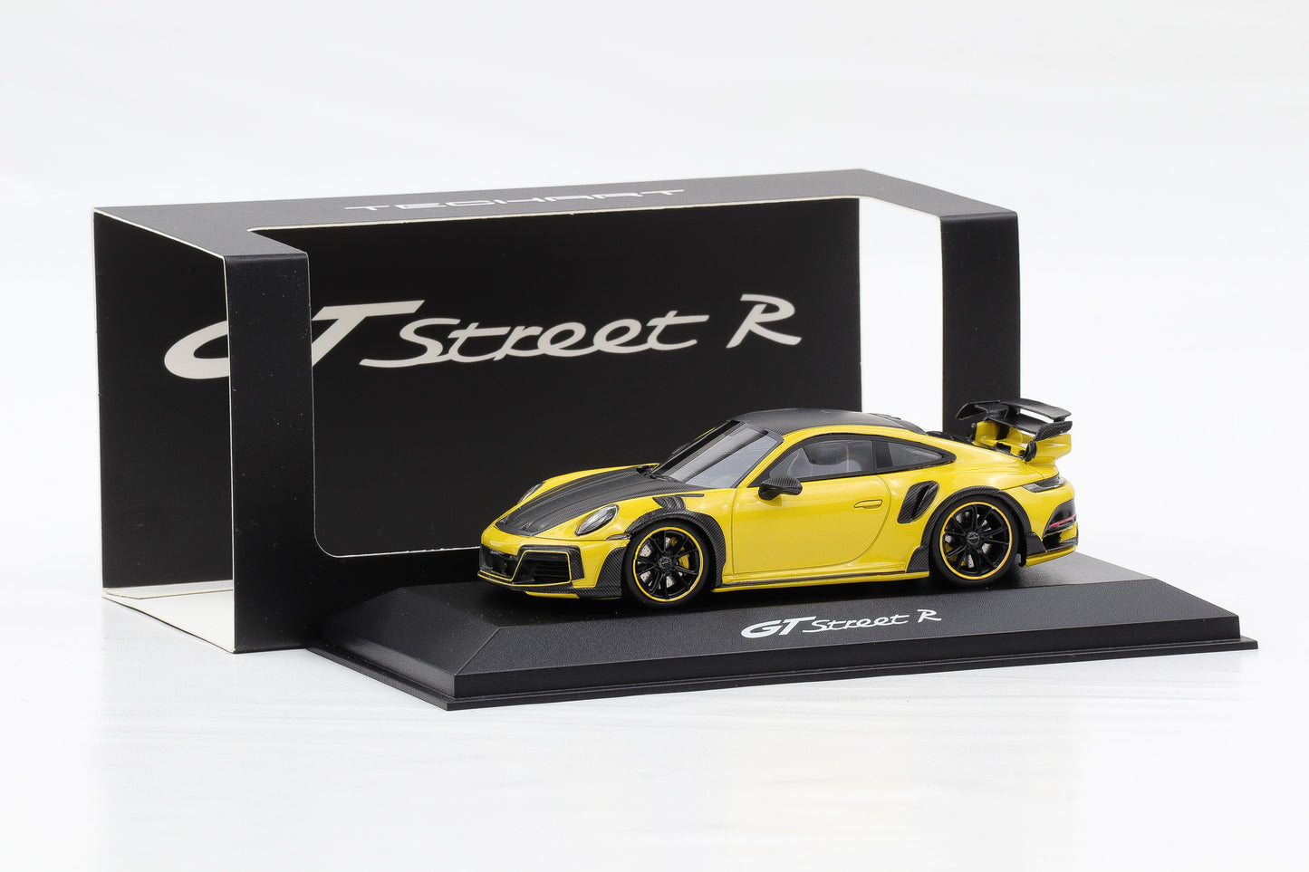 1:43 Techart Porsche 911 GTstreet R Basis 992 Turbo Racinggelb Dealer Resin