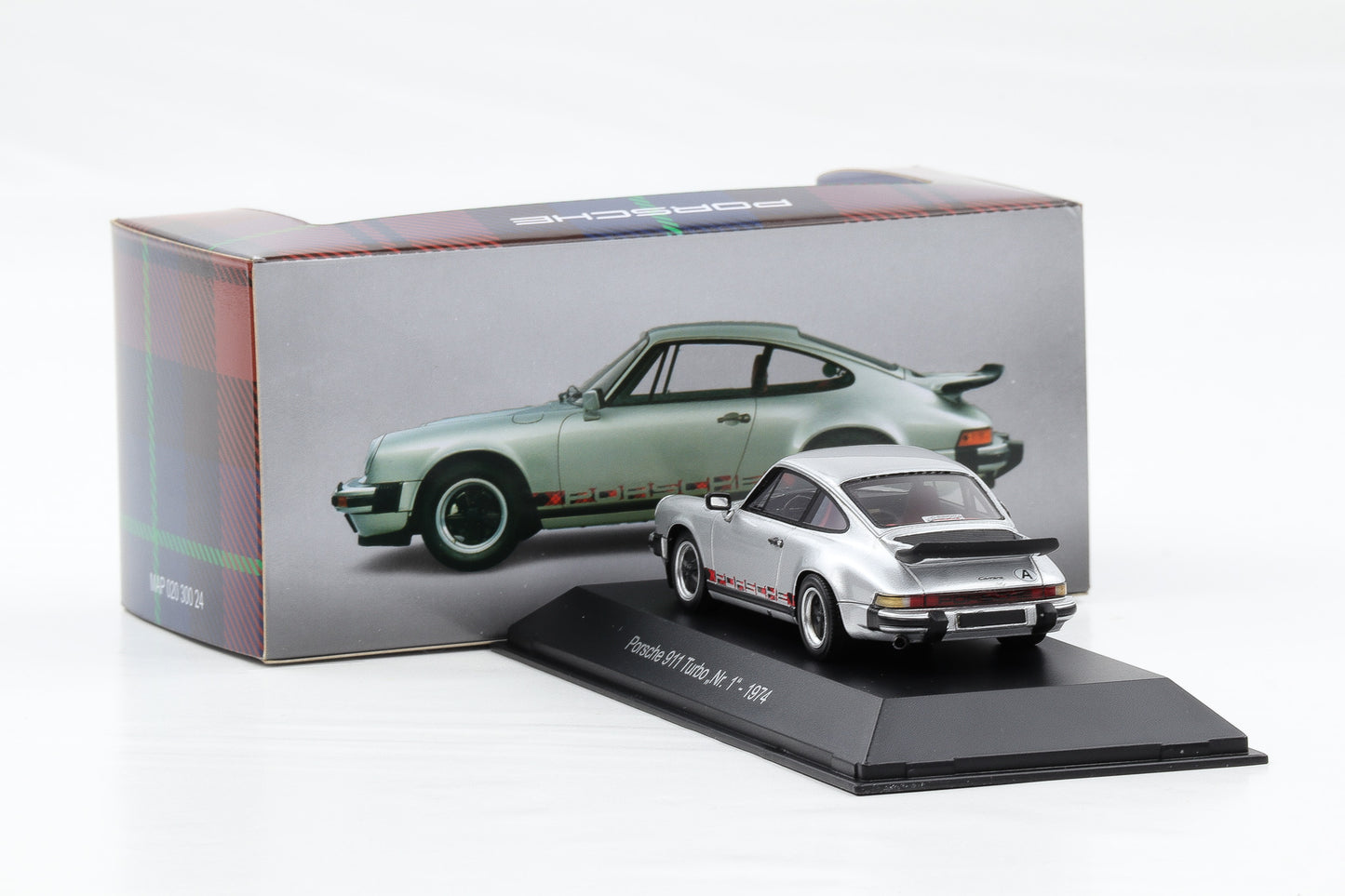 1:43 Spark Porsche 911 Turbo Coupe Nr.1 1974 silber MAP Museum