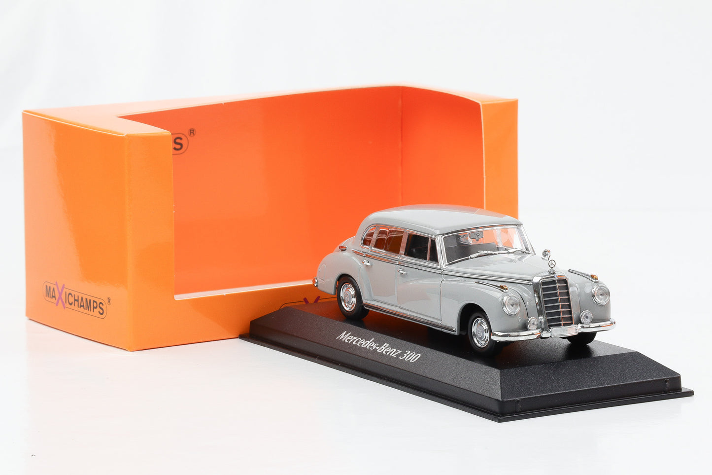 1:43 Minichamps Mercedes-Benz W186 300 1951 gray Maxichamps