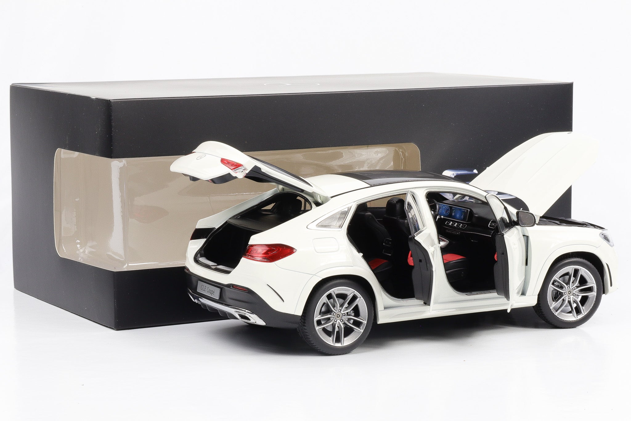 1:18 Mercedes-Benz GLE Coupe C167 2020 Designo diamond white iScale de –  motor-circuit