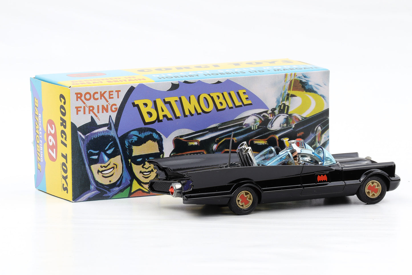 Corgi Toys Batmobile Rocket Firing Batmobile with Batman and Robin Nr. 267 Repro 1:50