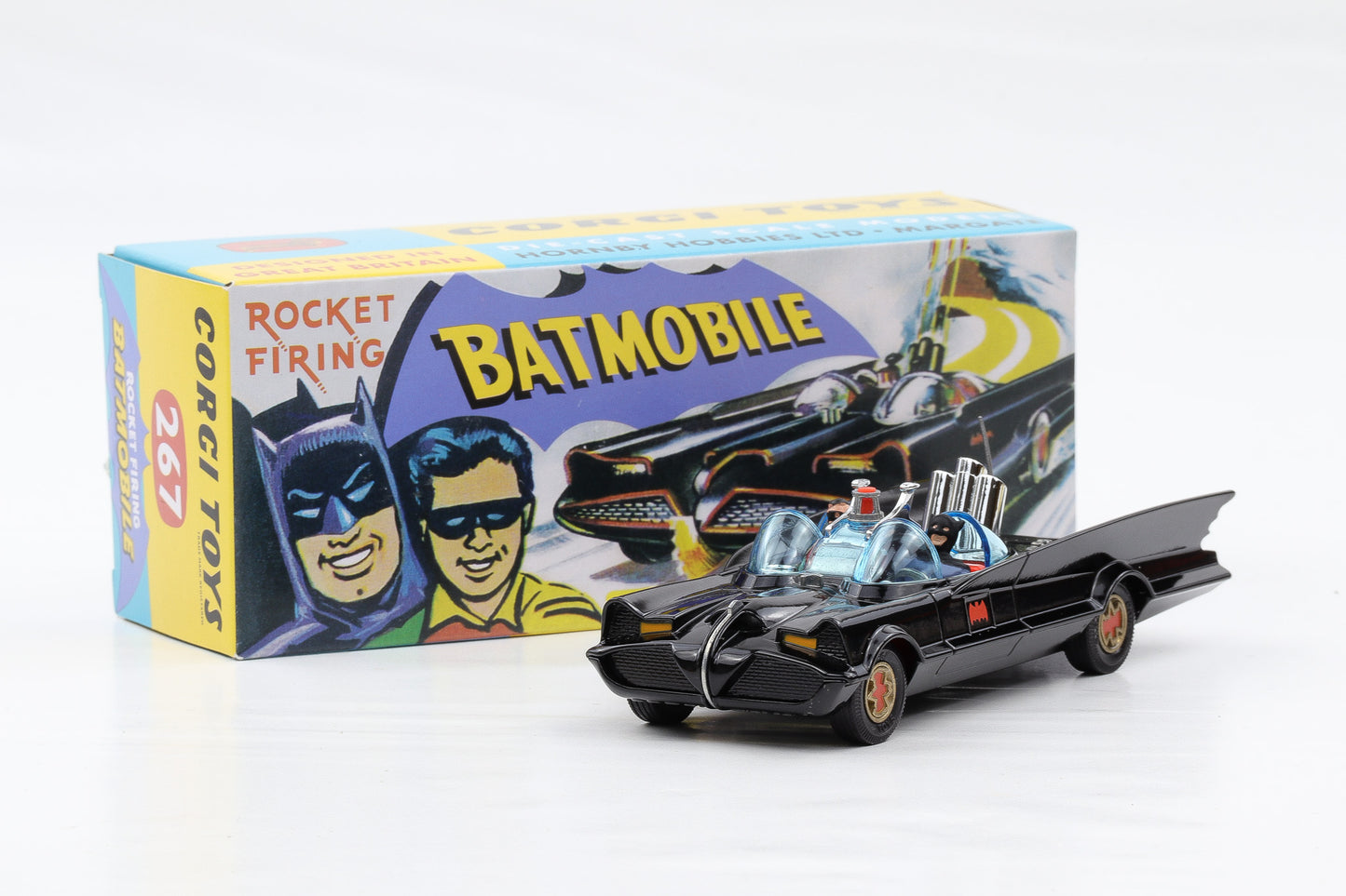Corgi Toys Batmobile Rocket Firing Batmobile with Batman and Robin Nr. 267 Repro 1:50