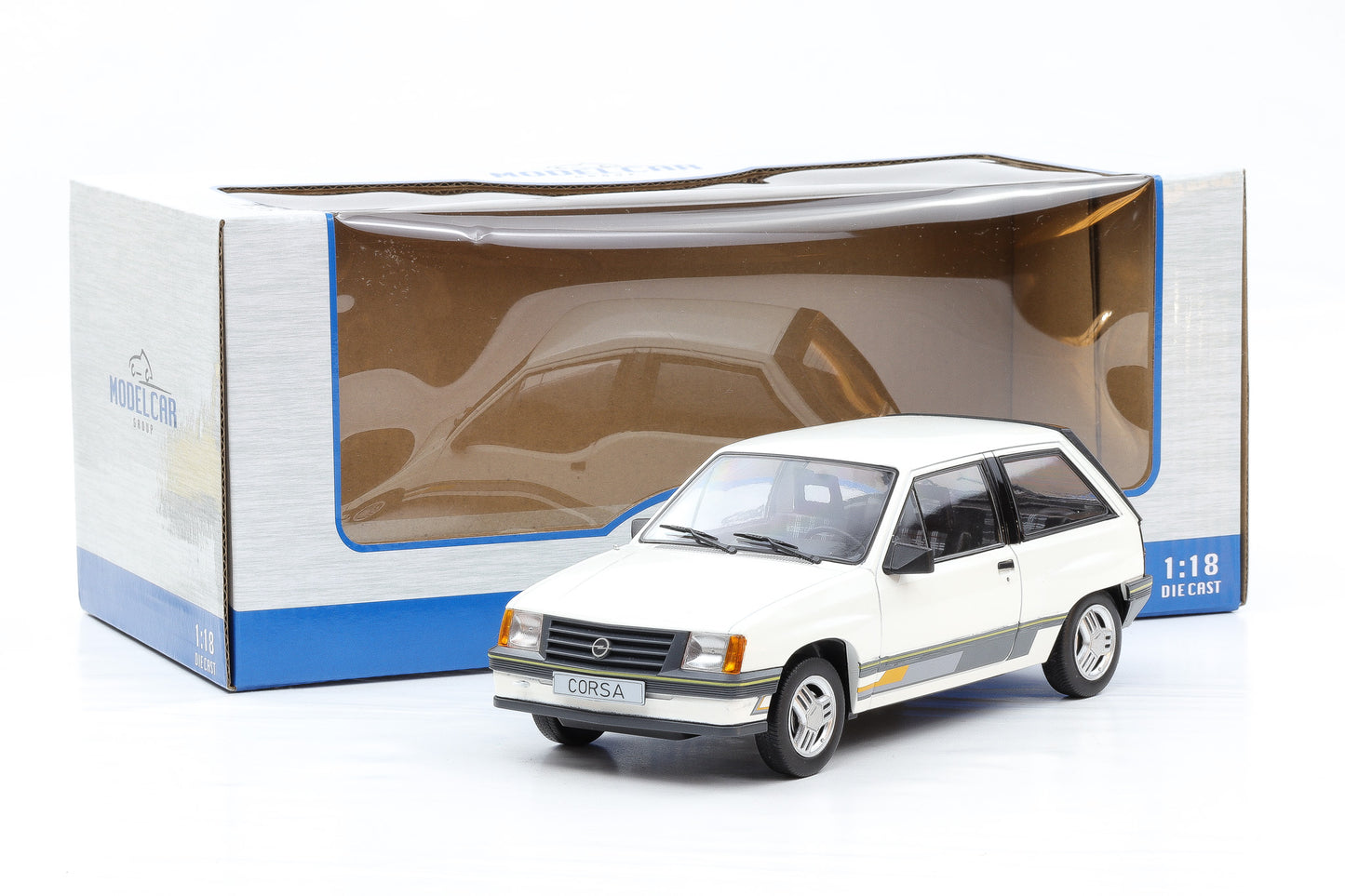 1:18 Opel Corsa A Sprint weiss 1983 MCG diecast MCG18432