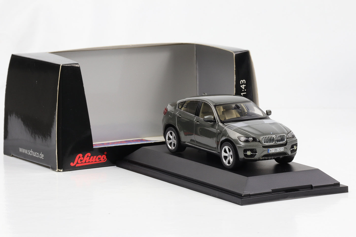 1:43 BMW X6 Spacegrau Schuco diecast 07212