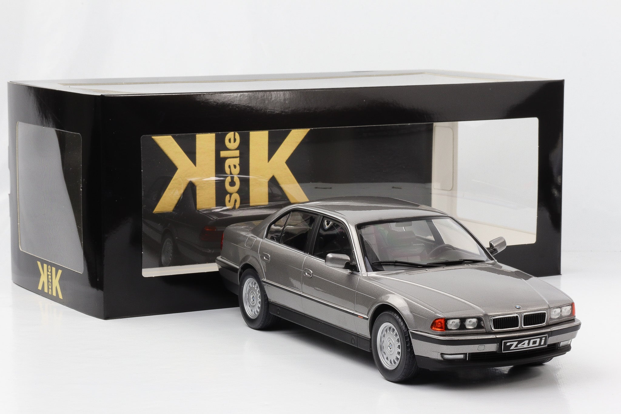 1:18 BMW 740i E38 Series 1 1994 gray metallic KK Scale diecast