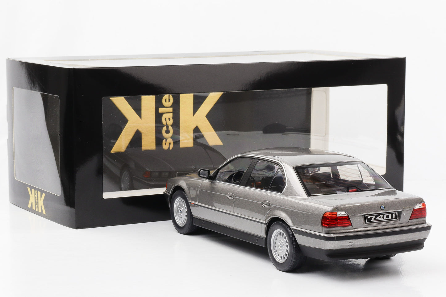 1:18 BMW 740i E38 Serie 1 1994 grau metallic KK Scale diecast