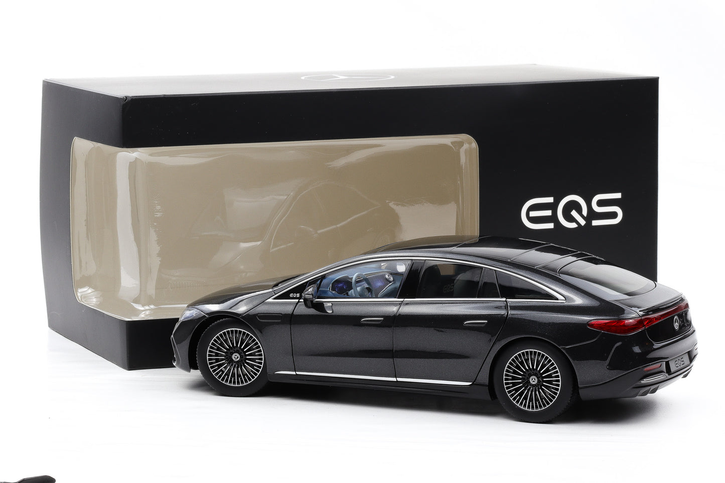 1:18 Mercedes-Benz EQS V297 AMG Line graphite grey 2021 NZG Dealer