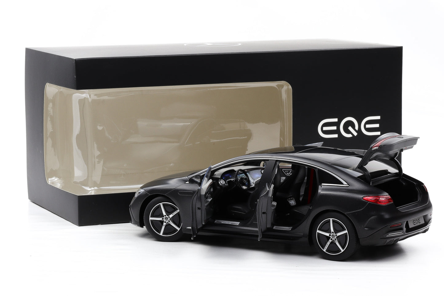 1:18 Mercedes-Benz EQE AMG Line V295 graphitgrau mango 2023 NZG Dealer