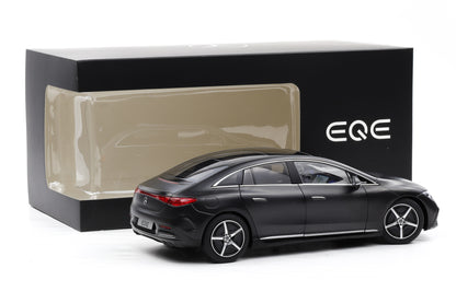 1:18 Mercedes-Benz EQE AMG Line V295 graphitgrau mango 2023 NZG Dealer