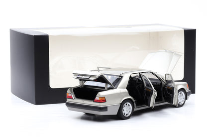 1:18 Norev Mercedes-Benz 500 E W124 5.0 V8 Limousine rauchsilber DEALER Edition