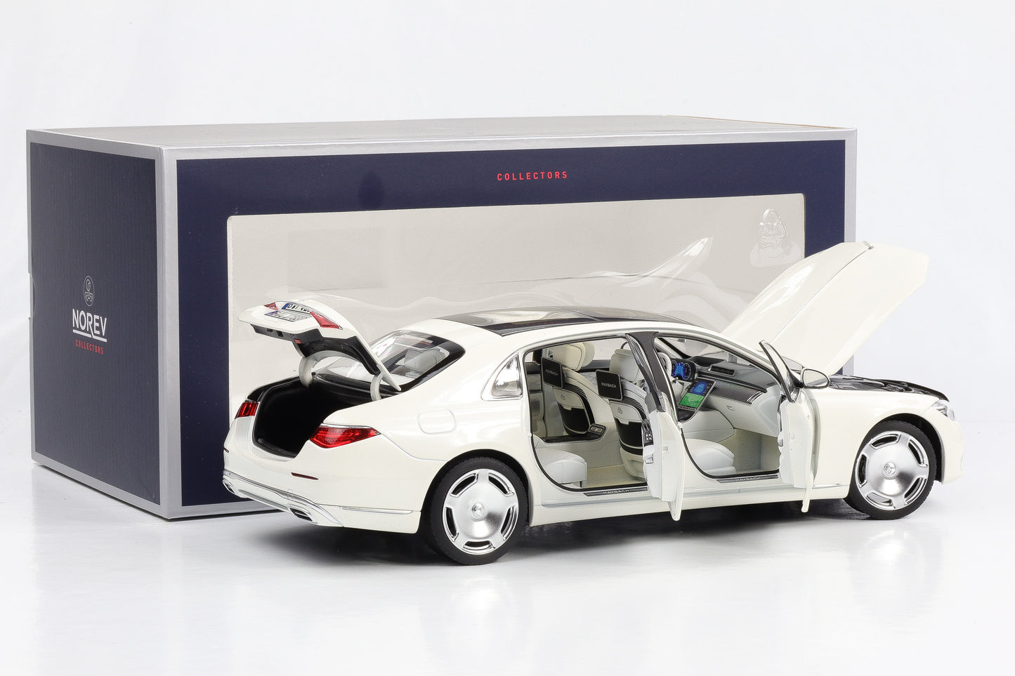 1:18 Norev Mercedes-Maybach S 680 4MATIC 2021 Diamantweiß