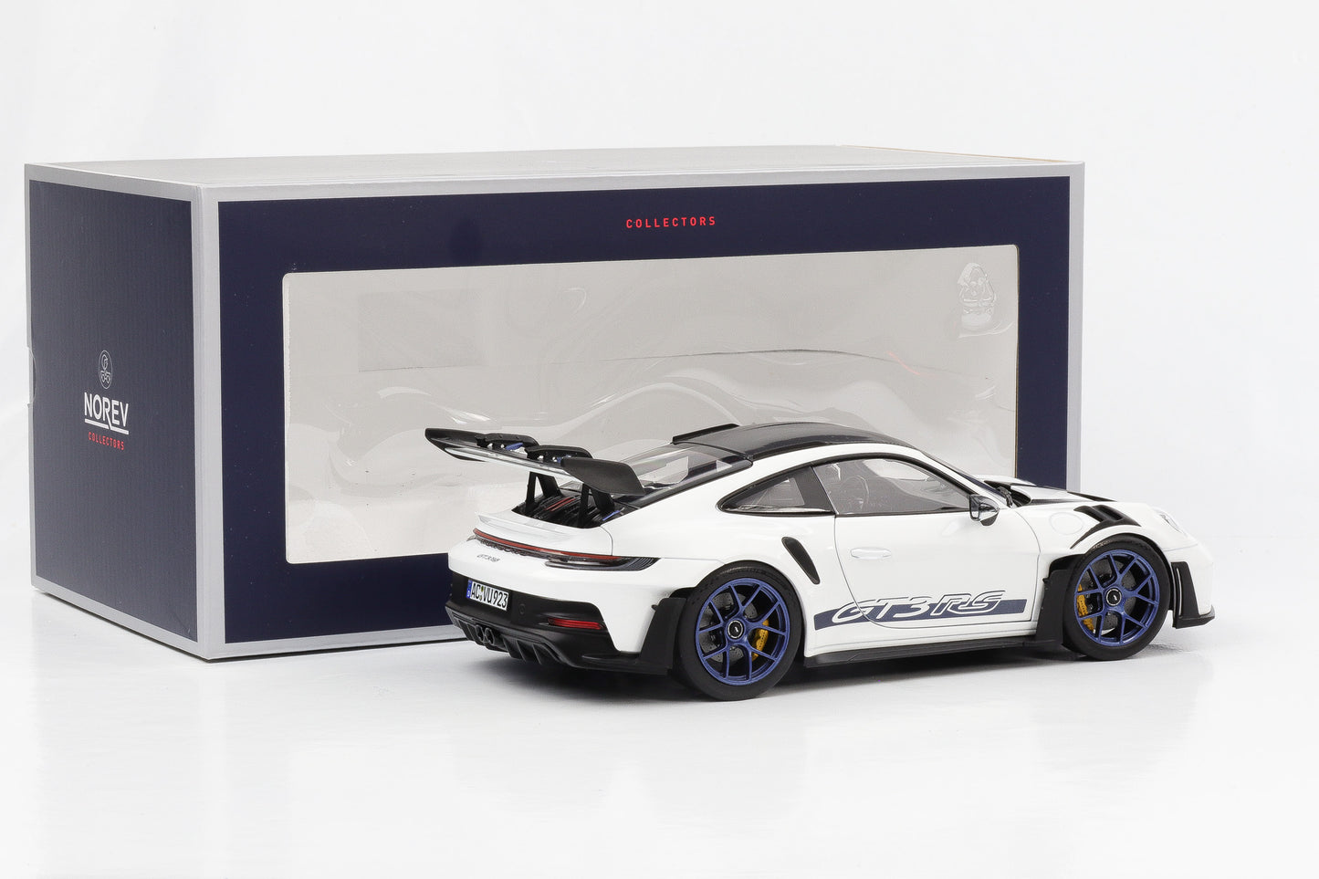 1:18 Norev Porsche 911 GT3 RS Weissach Package 2022 weiß-indigoblau 187353