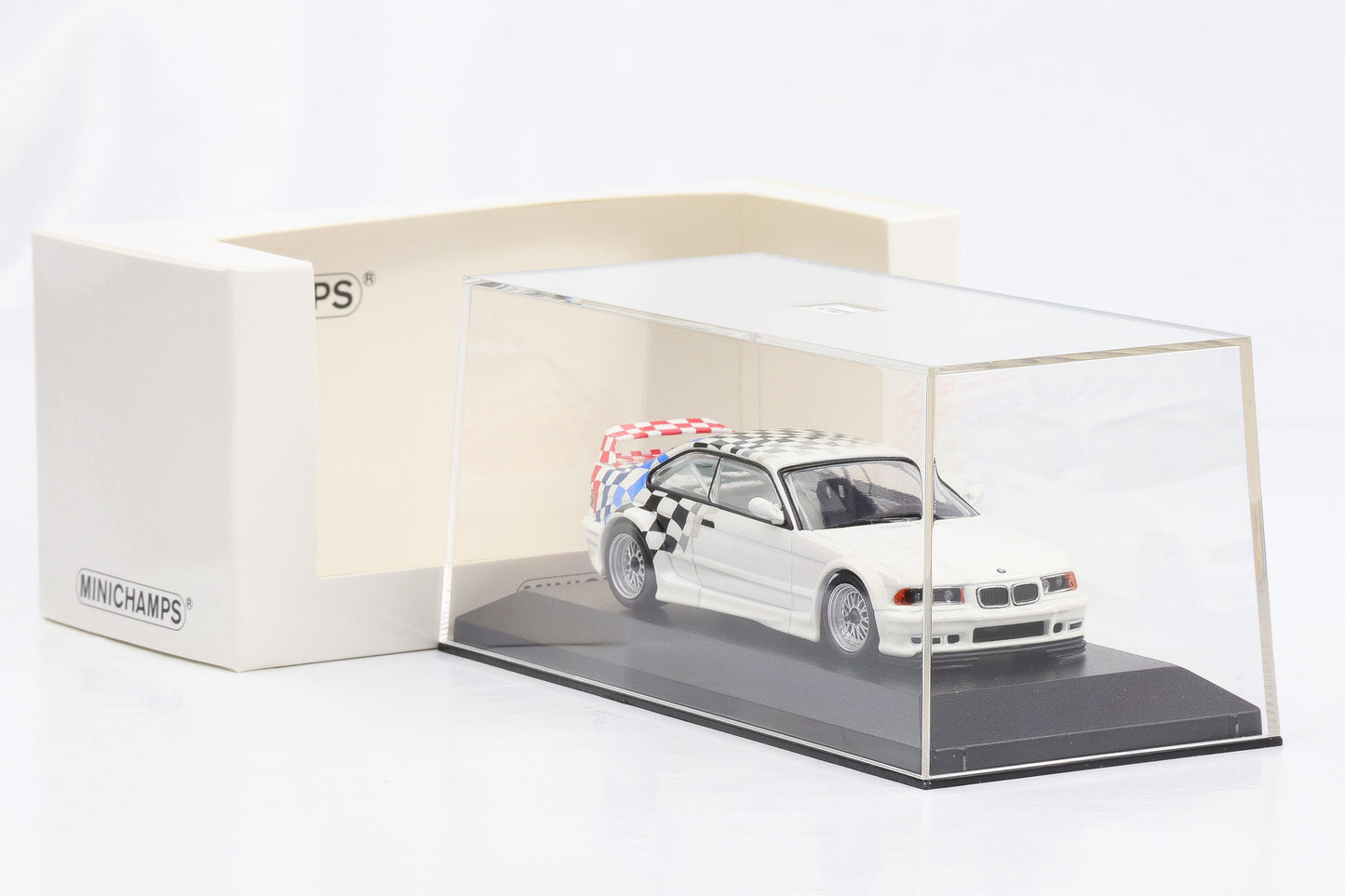 1:43 BMW M3 E36 GTR 1993 white Motorsport Design Minichamps limited