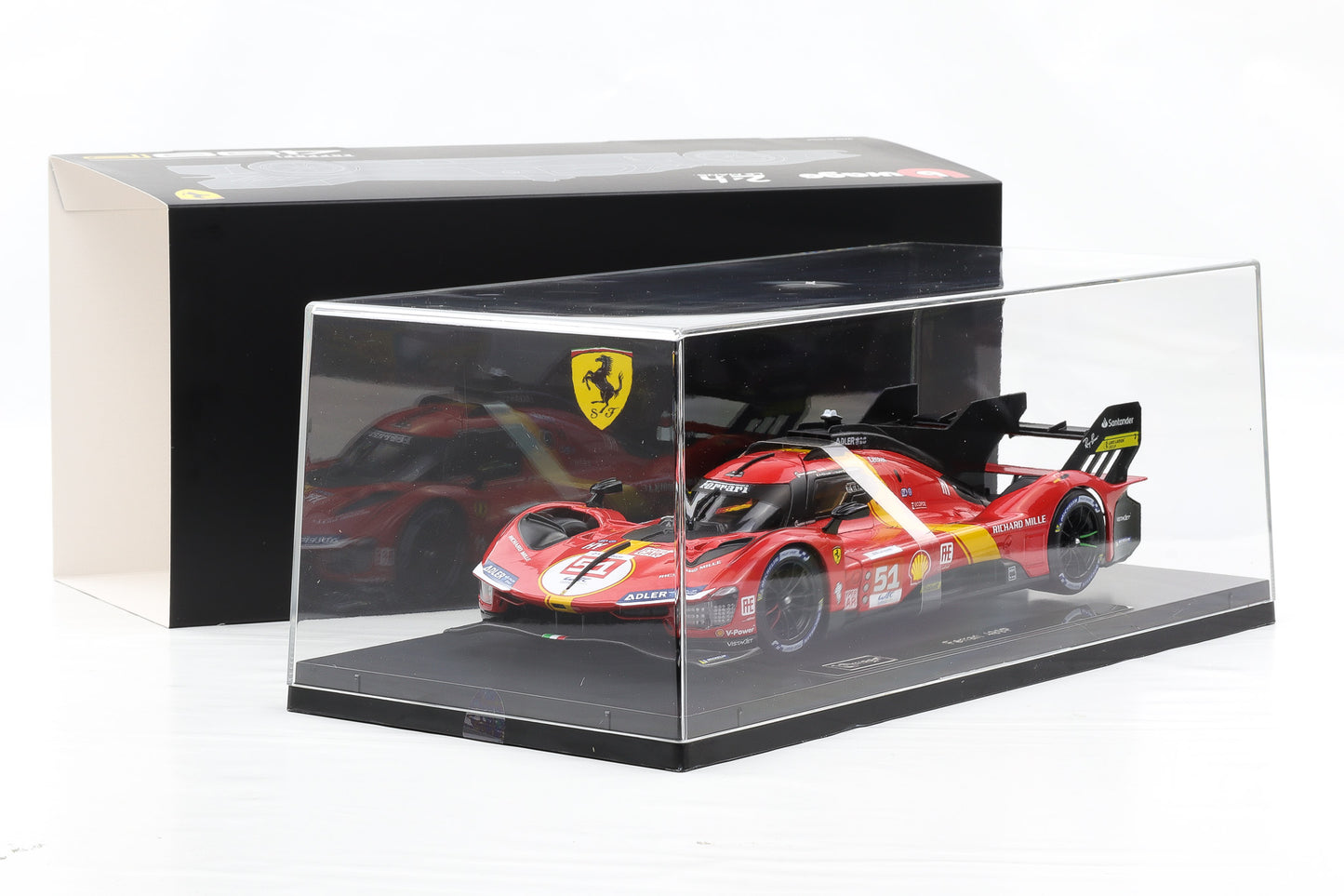 1:18 BBURAGO Ferrari 499P #51 Winner 24 Le Mans 2023 mit Vitrine 18-16301-51VET