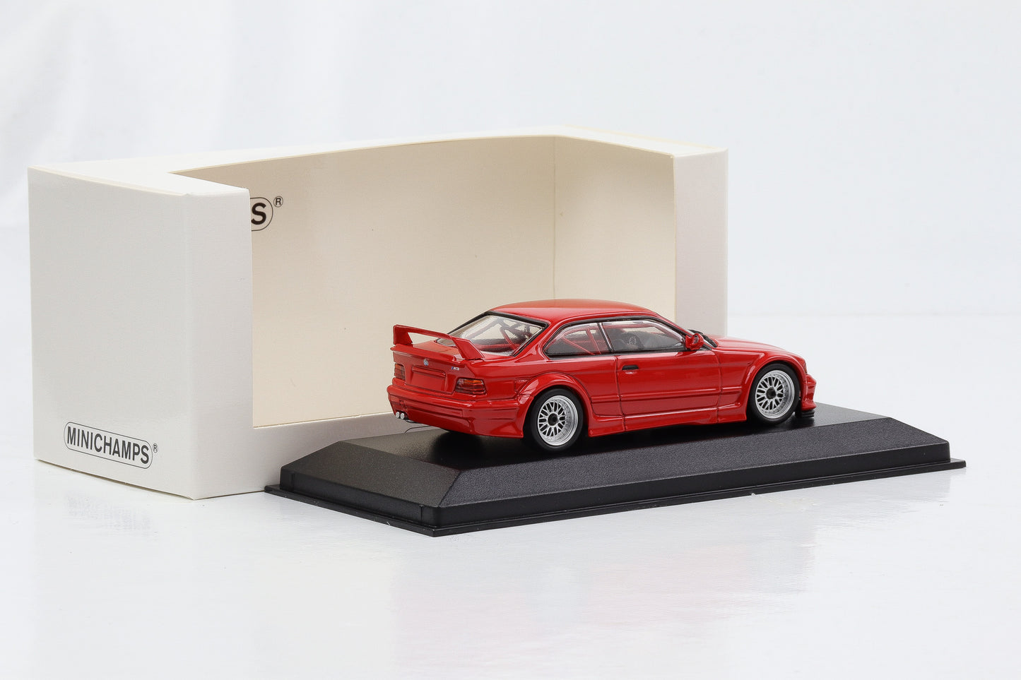 1:43 BMW M3 E36 GTR 1993 red Minichamps limited