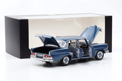 1:18 Norev Mercedes-Benz 220S W111 blau full opening Dealer Edition