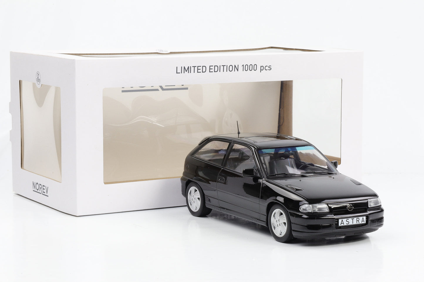 1:18 Norev Opel Astra F GSI 1992 schwarz metallic limited 183671