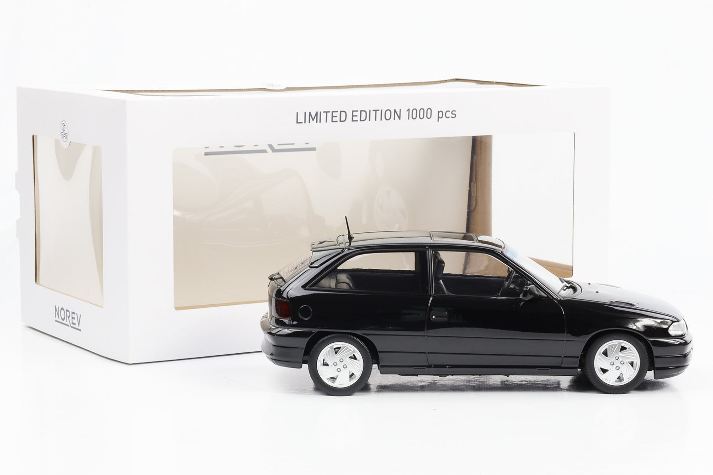 1:18 Norev Opel Astra F GSI 1992 schwarz metallic limited 183671