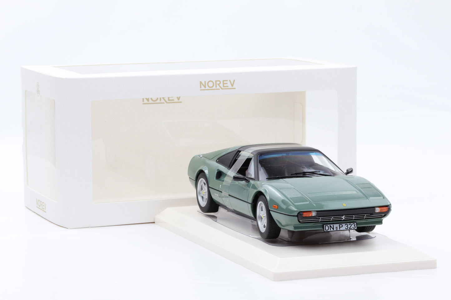 1:18 Norev Ferrari 308 GTS Quattrovalvole verde medico Spider Targadach 1982