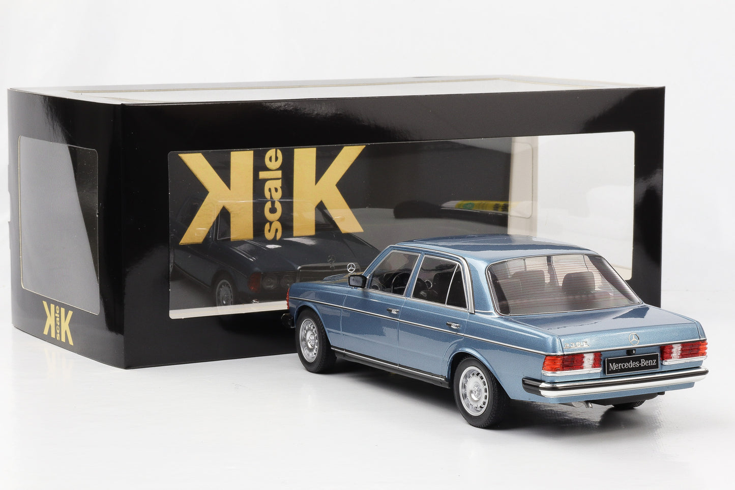 1:18 Mercedes-Benz 230E W123 1975 hellblau metallic KK Scale diecast