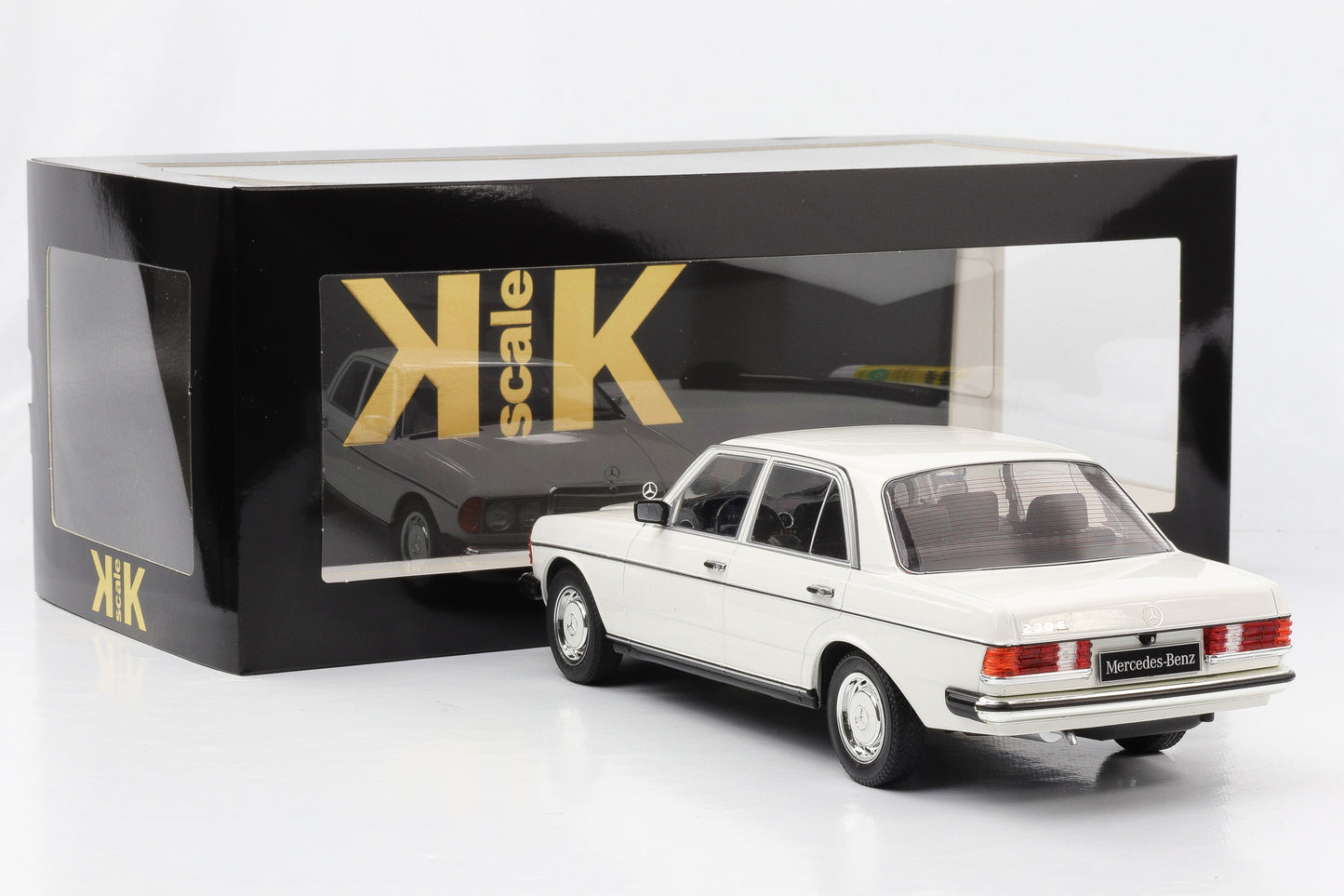 1:18 Mercedes-Benz 230E W123 1975 weiss KK Scale diecast