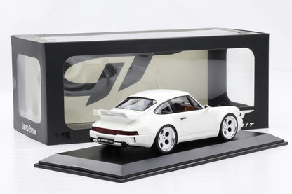 1:18 GT Spirit Porsche 911 964 Strosek Giga Coupe white 2024 mit Vitrine