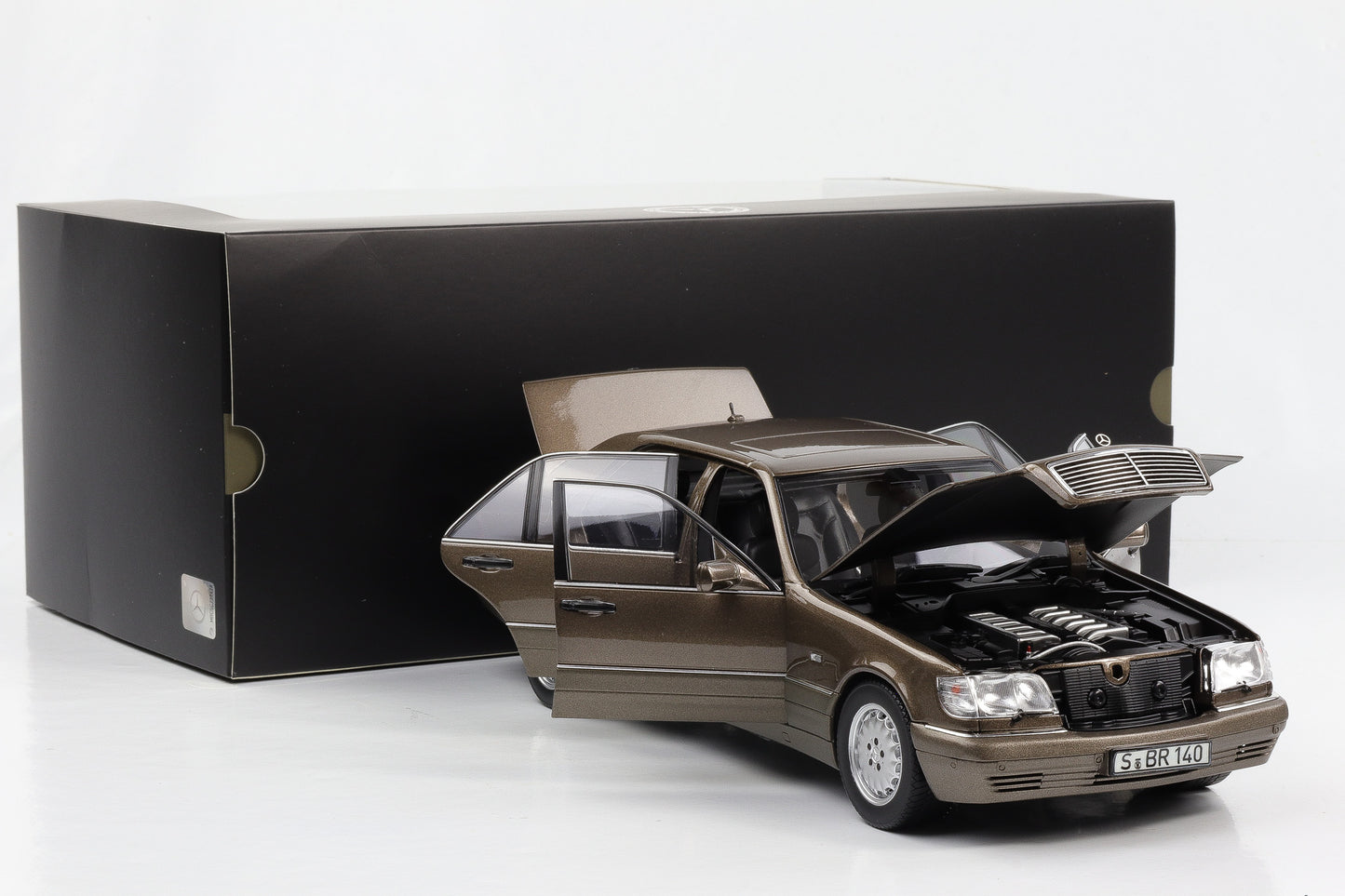 1:18 Mercedes-Benz S600 V140 1994 impala brown Norev Dealer