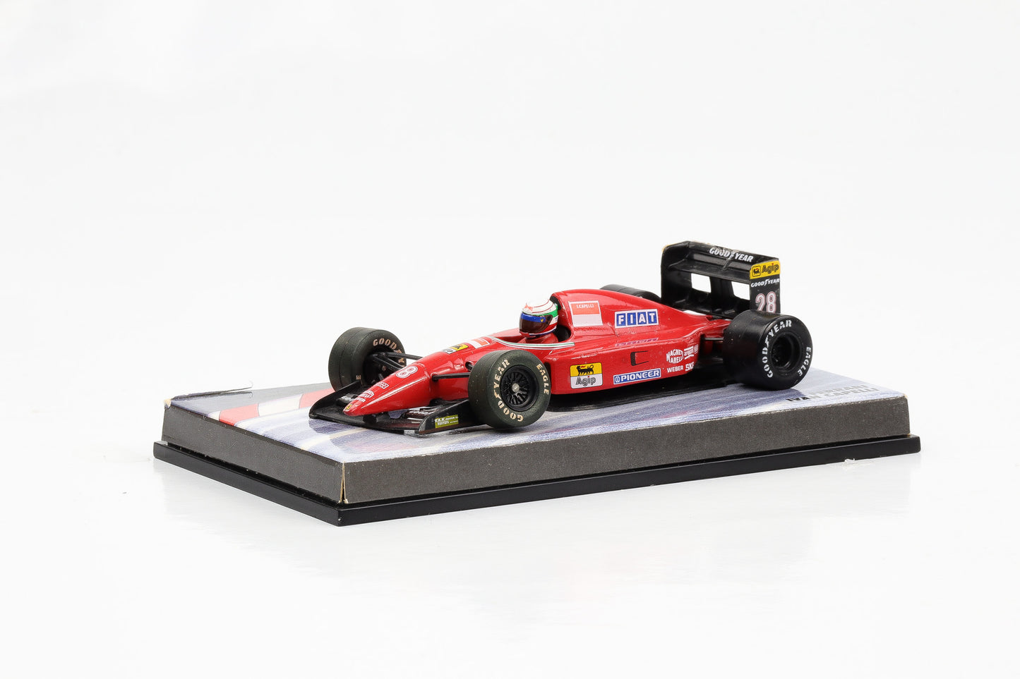 1:43 Minichamps Ferrari F 92 A (AT) Ivan Capelli #28 Formula 1 1992