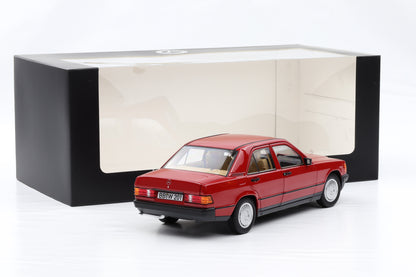 1:18 Norev Mercedes-Benz 190E W201 1982 rot opening Dealer mit Vitrine