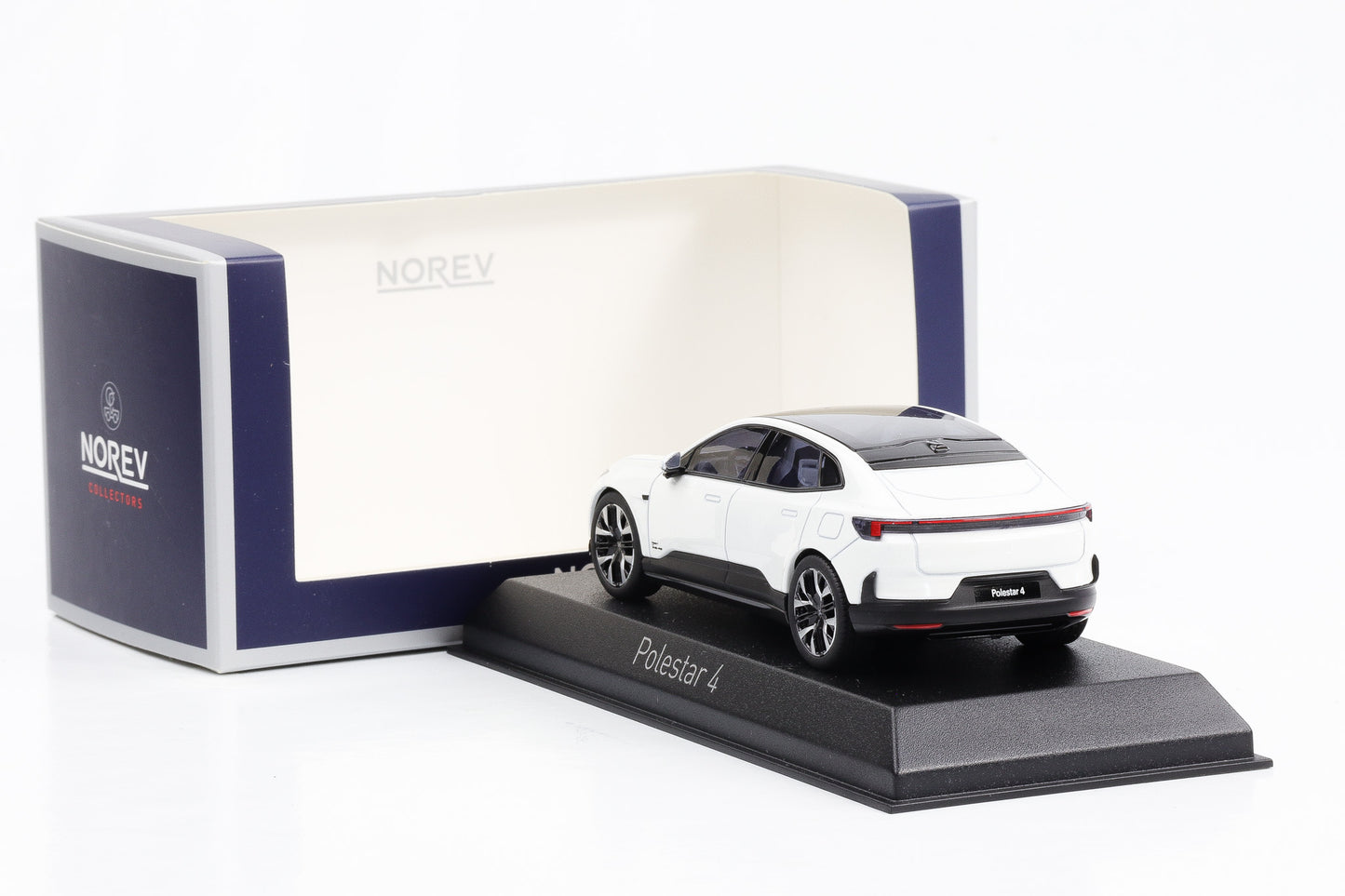 1/43 Polestar 2 2024 neige Norev