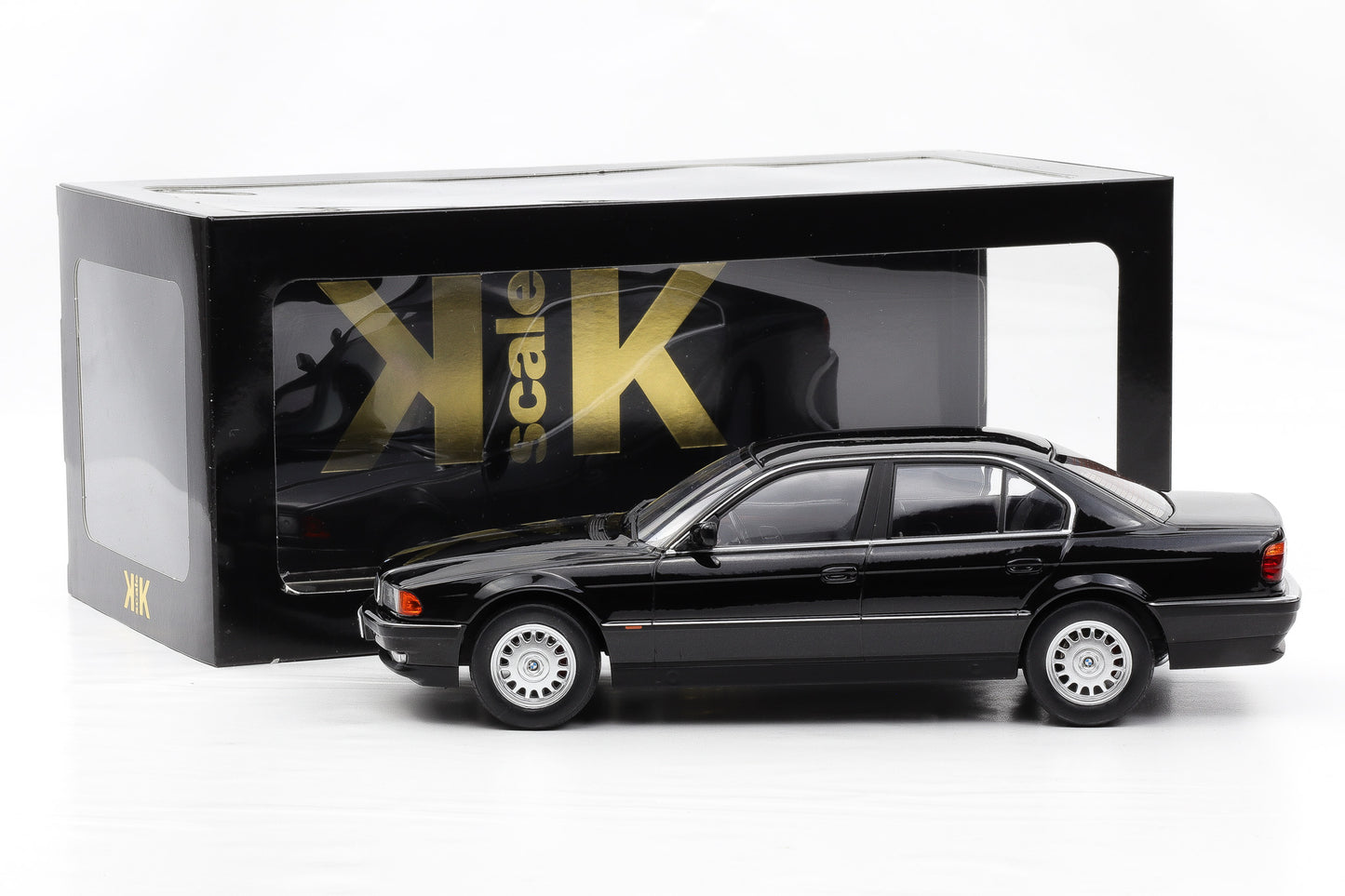 1:18 kk Scale BMW 740i E38 Serie 1 1994 schwarz metallic Diecast + Vitrine