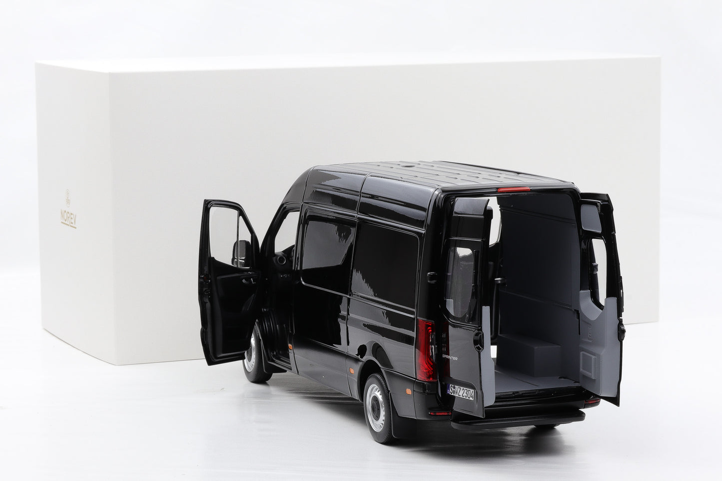 1:18 Norev Mercedes Benz Sprinter Bus Transporter 2018 schwarz 183041