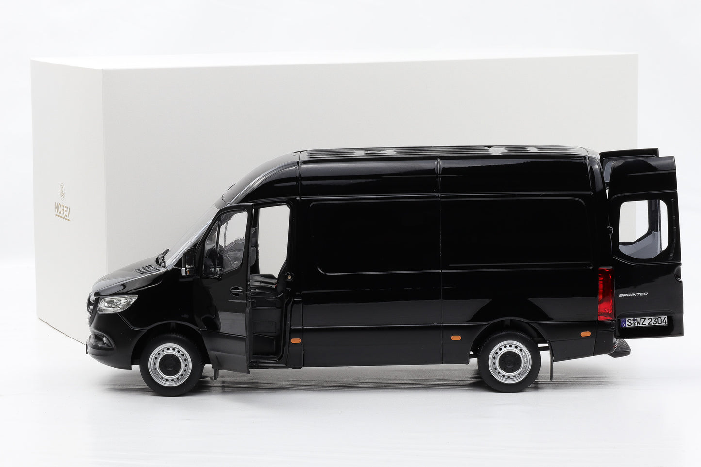 1:18 Norev Mercedes Benz Sprinter Bus Transporter 2018 schwarz 183041