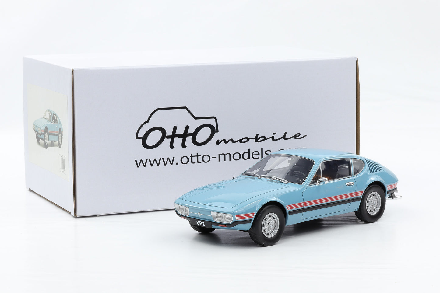 1:18 OTTOmobile VW SP2 Brasil 1972 Basiss VW 1600 (Typ 3) Sportcoupe + Vitrine