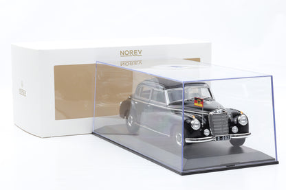 1:18 Norev Mercedes-Benz 300 W186 Adenauer schwarz 1955 mit Vitrine