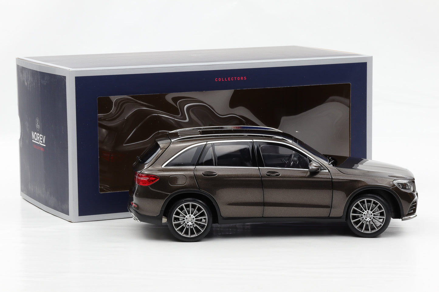 1:18 Norev Mercedes-Benz GLC X253 2015 Brown metallic 183487