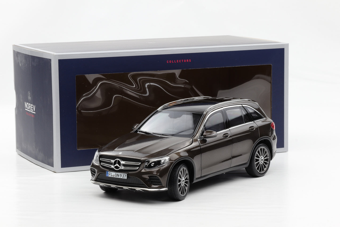 1:18 Norev Mercedes-Benz GLC X253 2015 Brown metallic 183487
