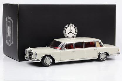 1:18 Mercedes-Benz 600 W100 Pullmann weißgrau NZG Dealer