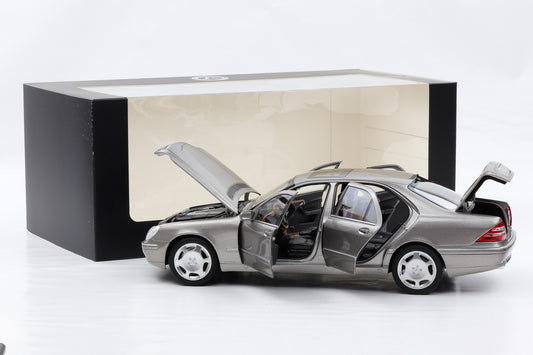 1:18 Norev Mercedes-Benz S600 S-Klasse W220 Cubanitsilber 2000/05 Dealer