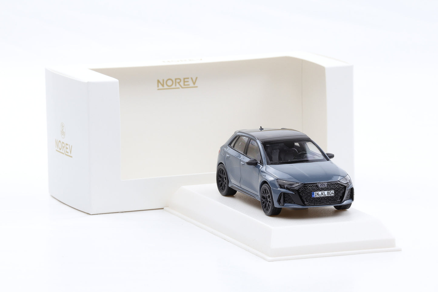 1:43 Norev Audi RS3 Sportback 2025 Kemora grey 930120