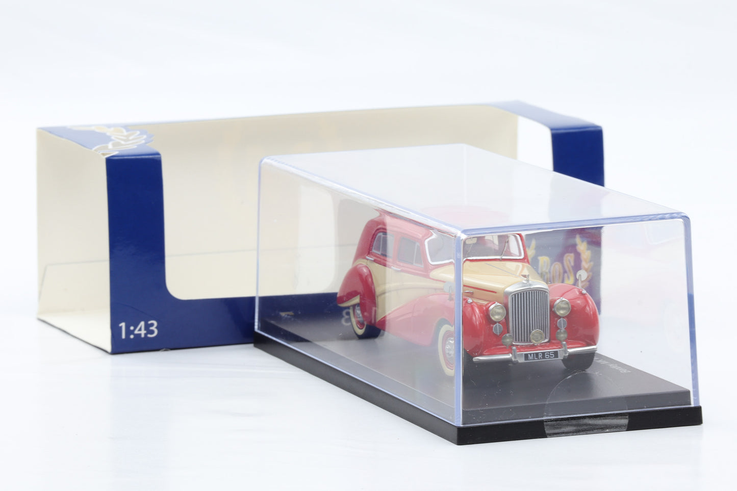 1:43 BOS Bentley MK Harold Radford Countryman Saloon red / beige 1951