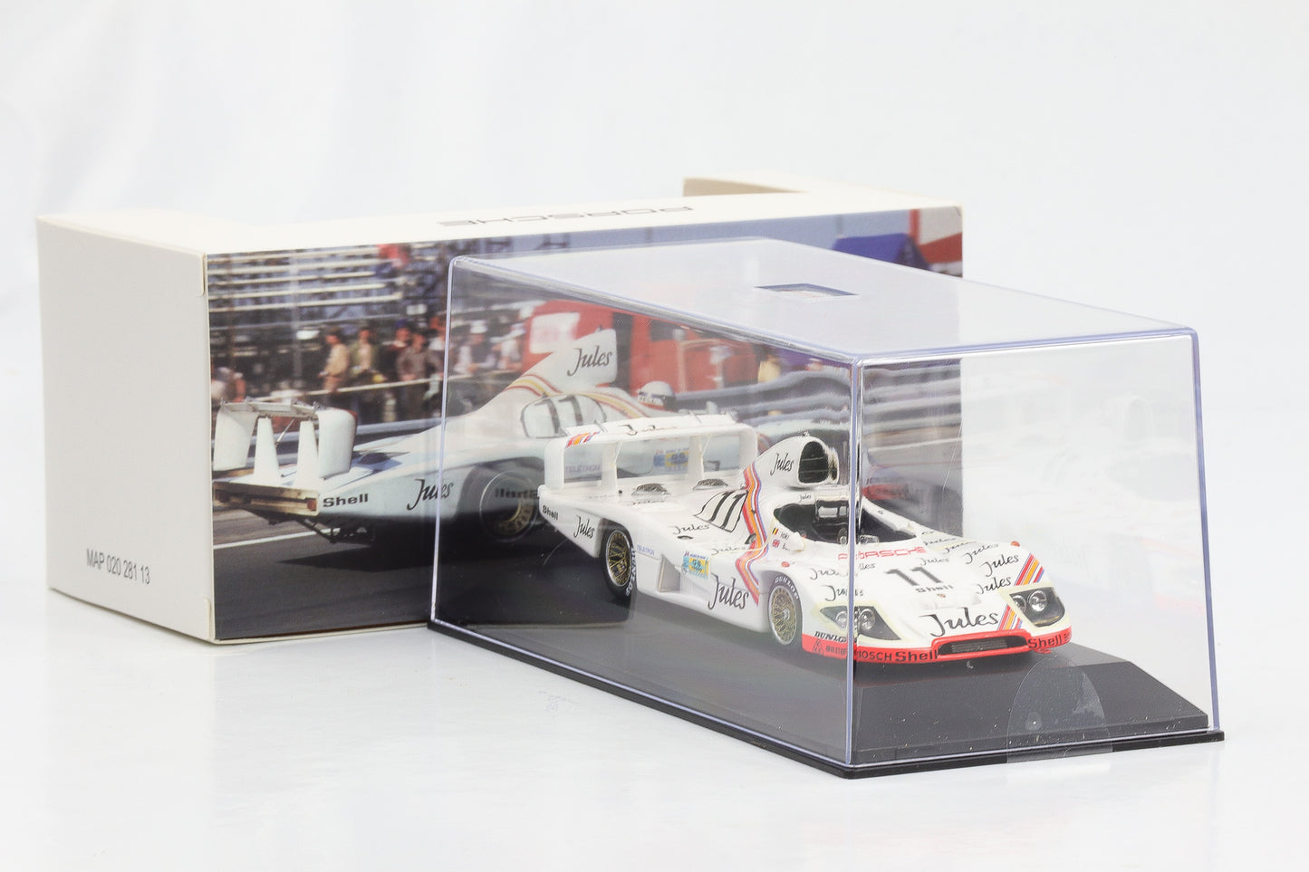 1:43 Spark Porsche 936/81 Winner Le Mans 1981 Ickx Bell #11 Dealer