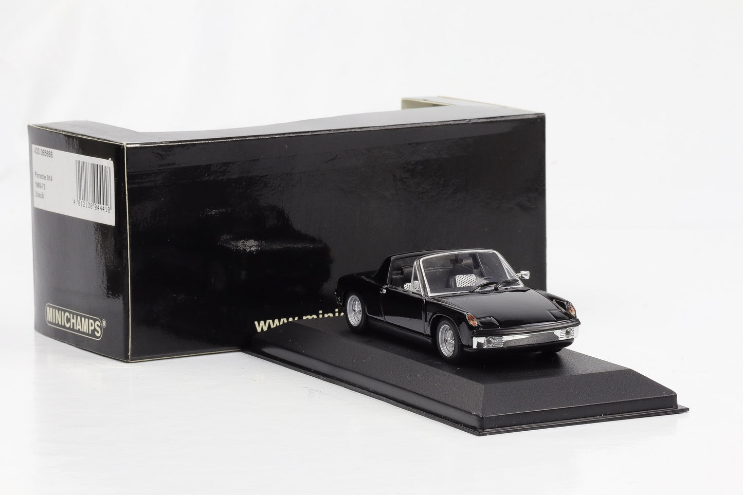 1:43 Porsche 718 Spyder Hardtop white Minichamps WAP 020 210 0K