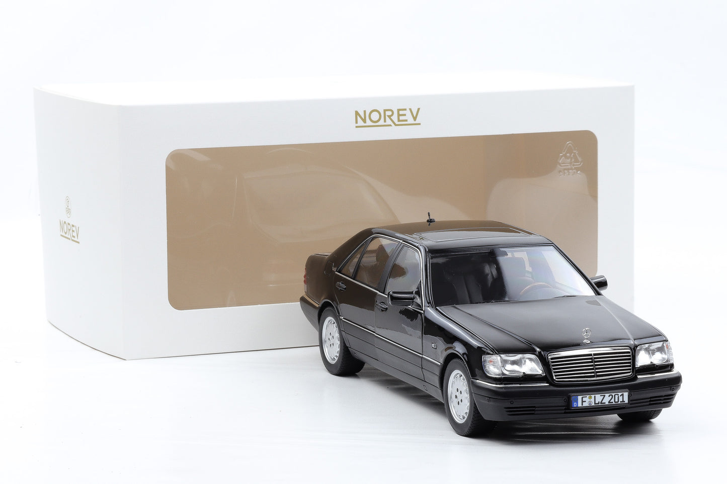 1:18 Norev Mercedes-Benz S-Klasse S600 W140 V12 1997 Obsidian Black metallic